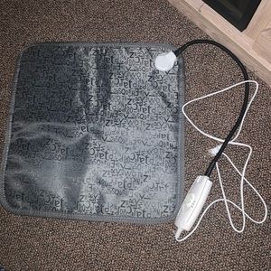 SOLD! 🎉 Heated pet bed